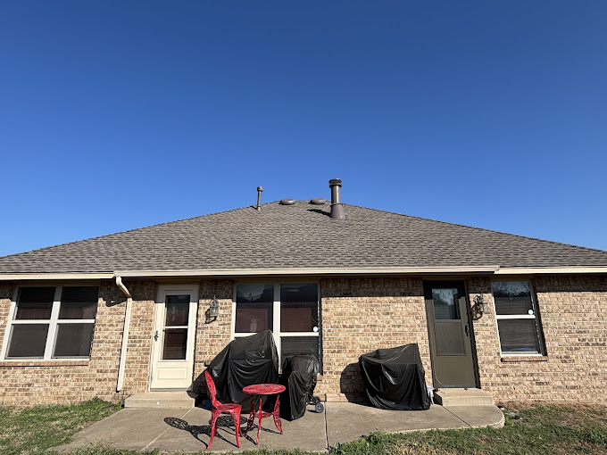 roofing contractor Moore OK completed roof replacement